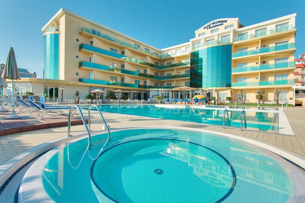 Hotel Valverde & Residenza Cesenatico Luaran gambar