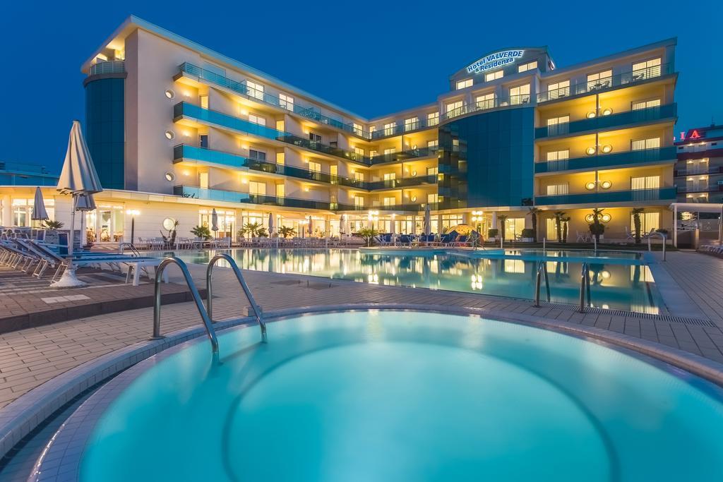 Hotel Valverde & Residenza Cesenatico Luaran gambar