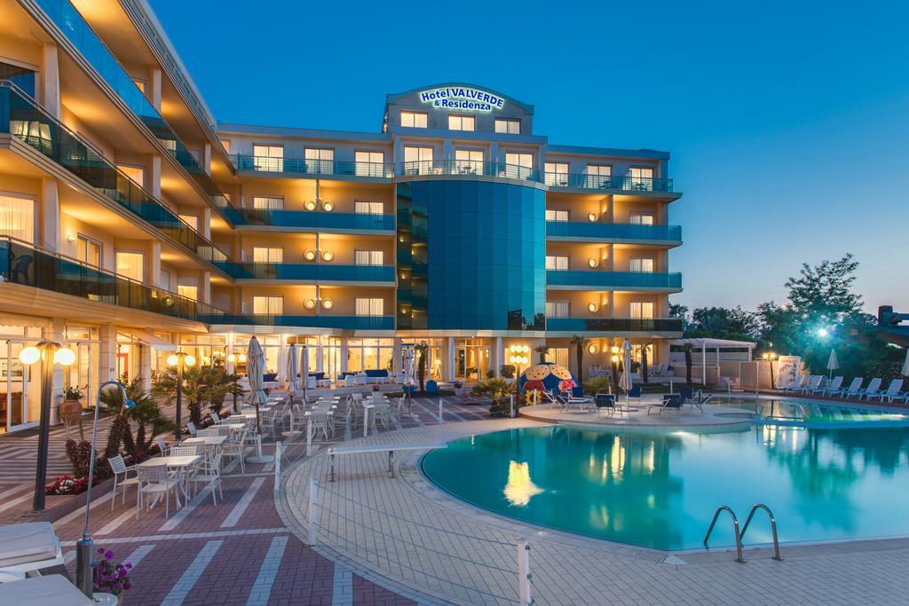 Hotel Valverde & Residenza Cesenatico Luaran gambar