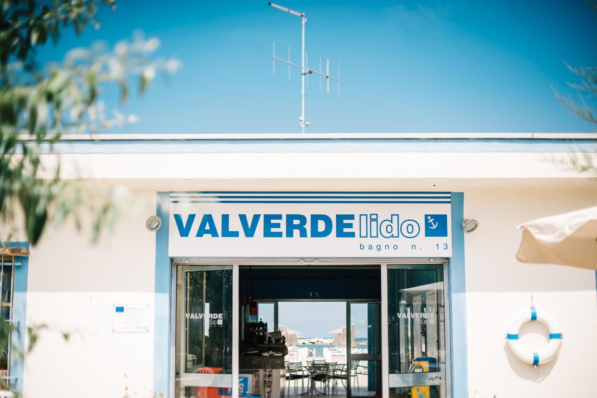 Hotel Valverde & Residenza Cesenatico Luaran gambar