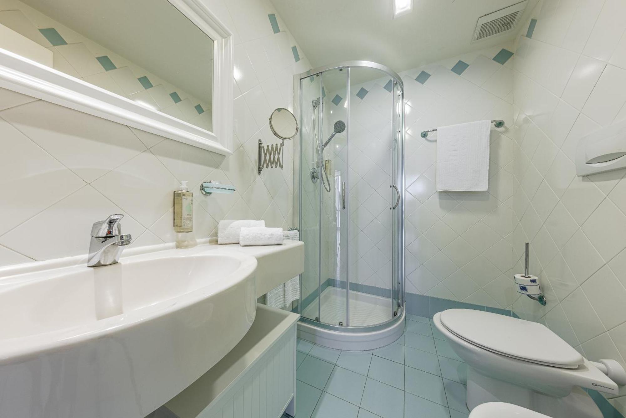 Hotel Valverde & Residenza Cesenatico Luaran gambar