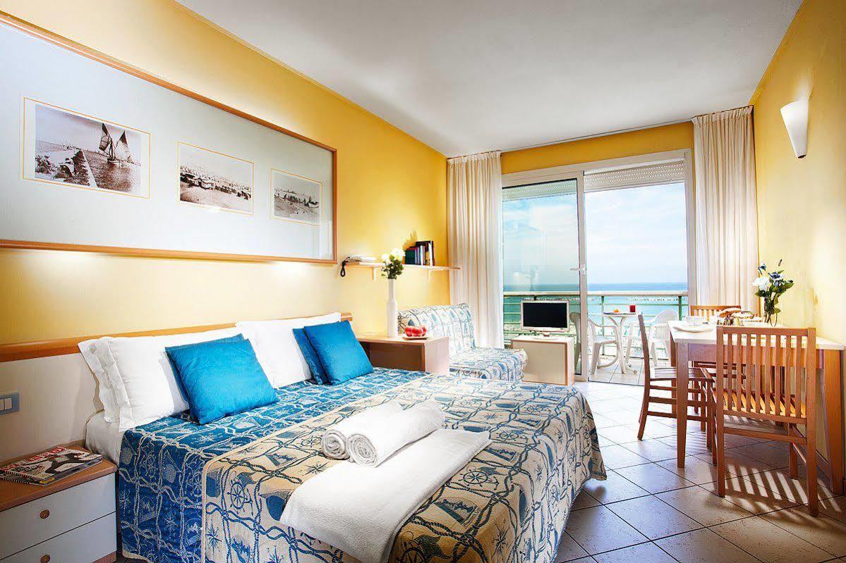 Hotel Valverde & Residenza Cesenatico Luaran gambar