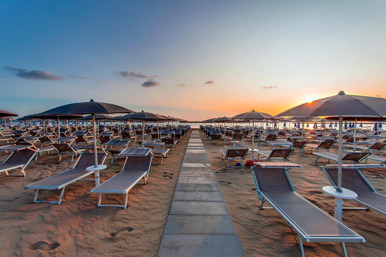 Hotel Valverde & Residenza Cesenatico Luaran gambar